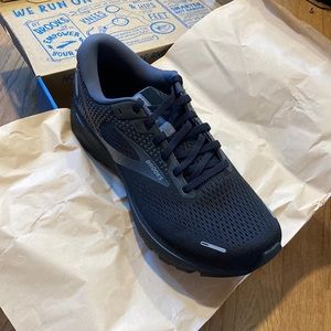Brooks ghost running shoe